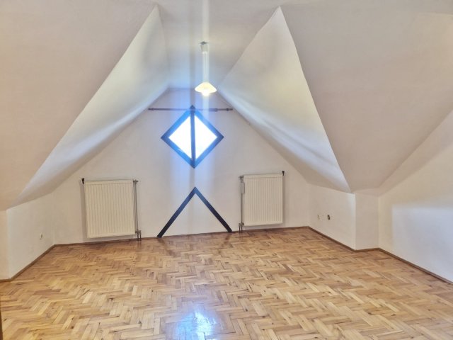 Kiadó téglalakás, albérlet, Dunakeszin, Madách Imre utcában