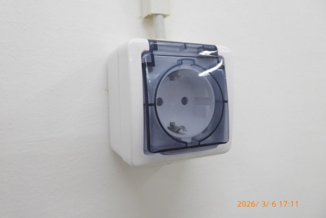 Eladó garázs, Pécsett, Magaslati úton 13.5 M Ft