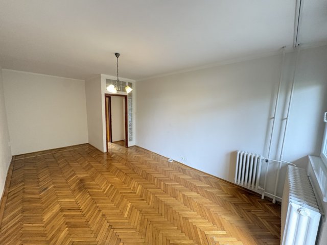 Eladó téglalakás, Kaposváron 32.8 M Ft, 2 szobás