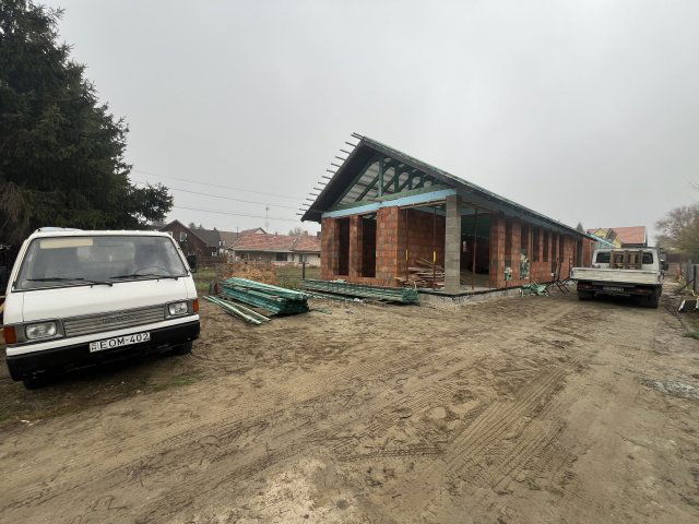 Eladó ikerház, Szigethalmon 89.9 M Ft, 4 szobás