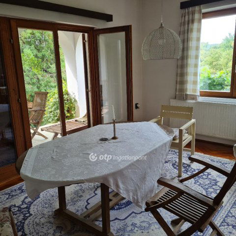 Eladó családi ház, Badacsonytördemicen 98 M Ft, 4 szobás