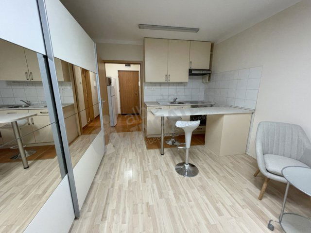 Kiadó téglalakás, albérlet, VIII. kerületben, Fecske utcában