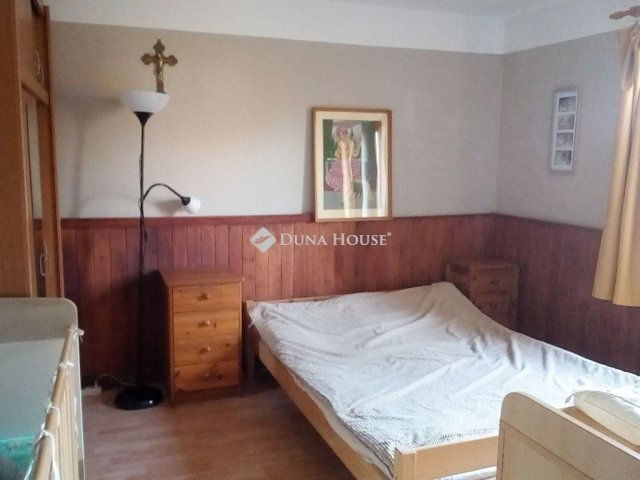 Eladó családi ház, Kulcson 69 M Ft, 5 szobás