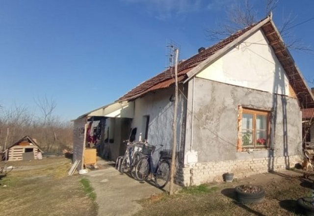 Eladó családi ház, Táborfalván 13.9 M Ft, 2 szobás