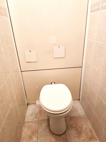 Eladó panellakás, Pécsett 46.9 M Ft, 3 szobás