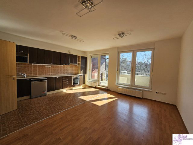 Kiadó téglalakás, albérlet, Vácon 290 E Ft / hó, 1+2 szobás