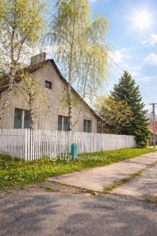 Kiadó családi ház, albérlet, Kismarján 1800 E Ft / hó