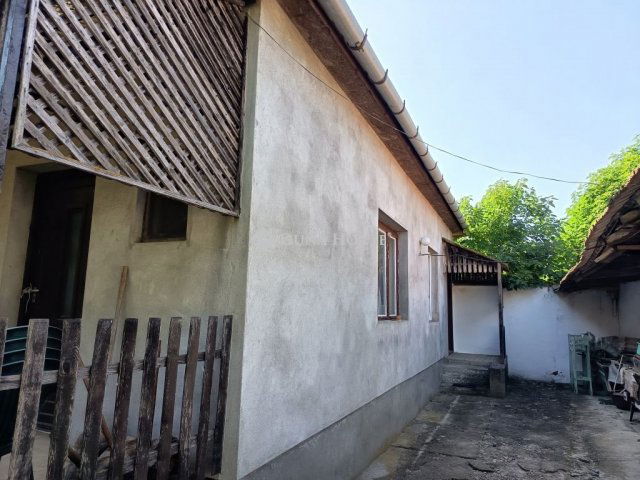 Eladó családi ház, Földeákon 18.9 M Ft, 3 szobás