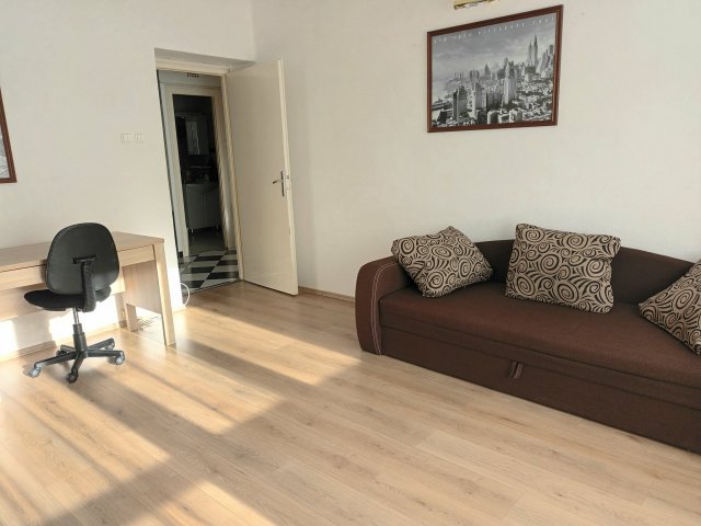 Eladó téglalakás, Debrecenben, Baksay Sándor utcában 65 M Ft