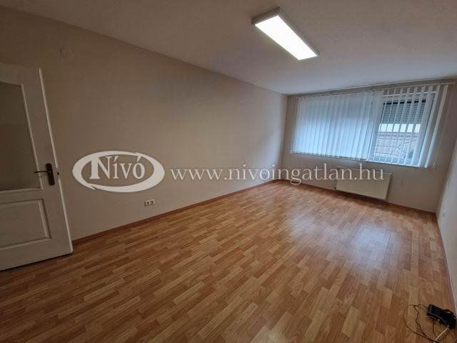 Kiadó iroda, Zalaegerszegen 280 E Ft / hó, 3 szobás