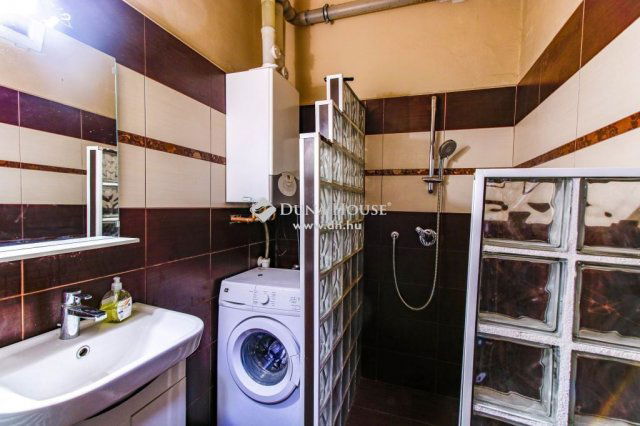 Eladó téglalakás, Budapesten, VIII. kerületben 69 M Ft, 4 szobás