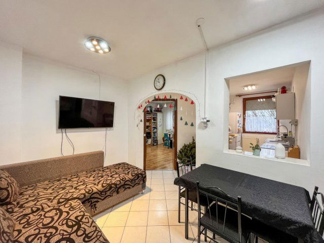 Eladó téglalakás, Komáromban 44.5 M Ft, 2 szobás