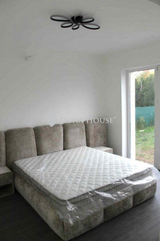 Eladó családi ház, Budakalászon 219 M Ft, 4 szobás