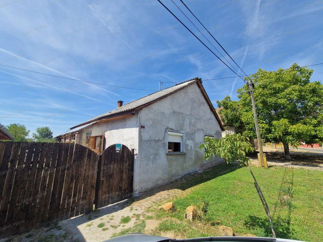 Eladó családi ház, Tatárszentgyörgyön 19.9 M Ft, 3 szobás