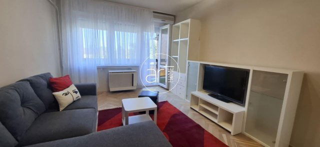 Kiadó téglalakás, albérlet, Szegeden, Juhász Gyula utcában