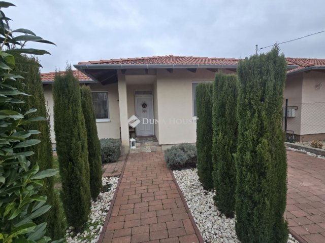 Eladó családi ház, Halásztelken 139.932 M Ft, 4 szobás