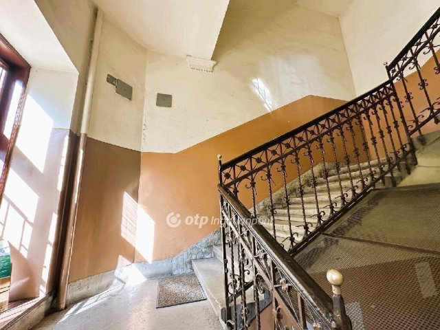 Eladó téglalakás, Budapesten, II. kerületben 188 M Ft, 3 szobás