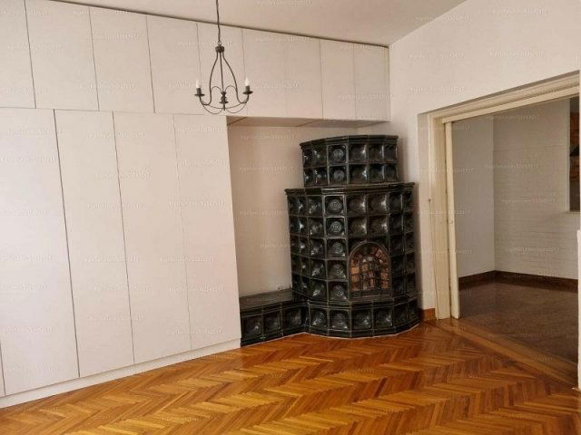 Eladó téglalakás, Székesfehérvárott 94.9 M Ft, 3 szobás