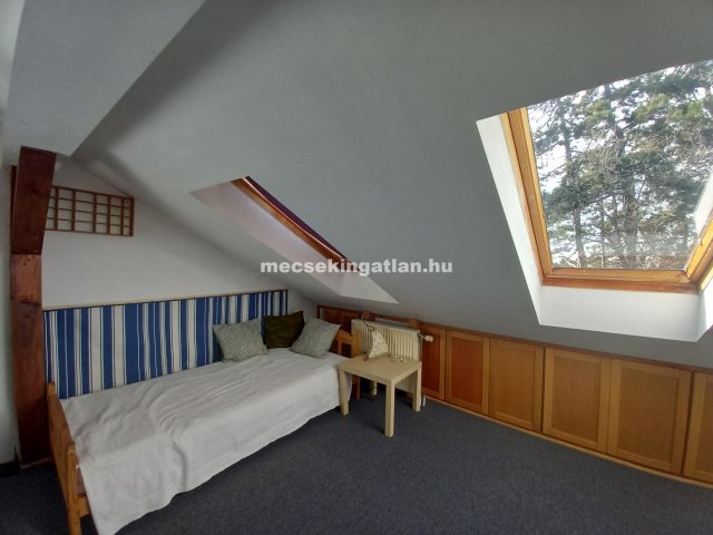 Kiadó téglalakás, albérlet, Pécsett 90 E Ft / hó, 1 szobás
