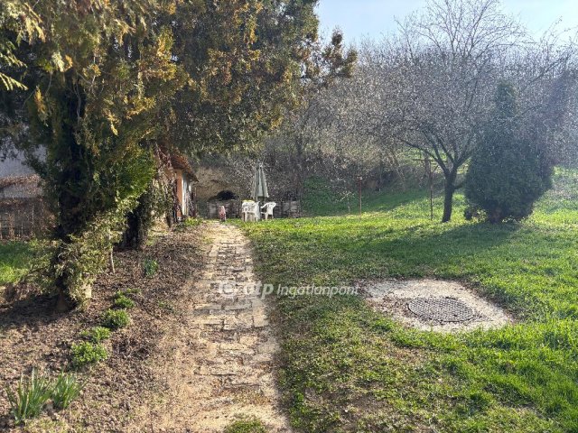 Eladó családi ház, Nagyberényen 23.5 M Ft, 2 szobás