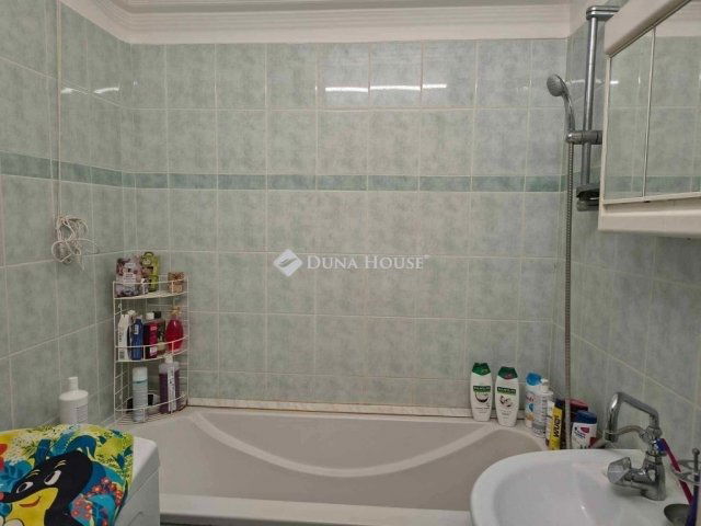 Eladó panellakás, Budapesten, XXI. kerületben 55 M Ft, 3 szobás