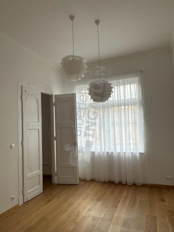 Kiadó téglalakás, albérlet, I. kerületben, Hattyú utcában