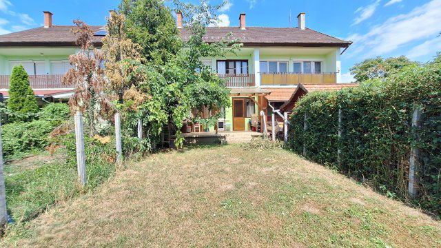 Eladó sorház, Orosházán 42 M Ft, 4 szobás