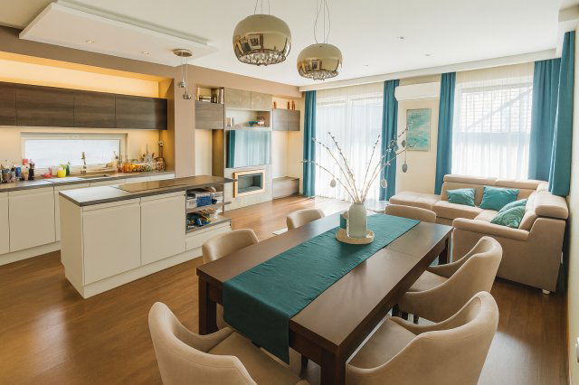 Eladó ikerház, Ürömön 234 M Ft, 5 szobás