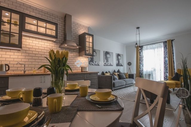 Kiadó téglalakás, albérlet, Budapesten, VI. kerületben