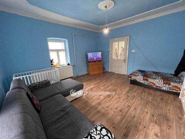 Eladó családi ház, Mezőcsáton 19.9 M Ft, 3 szobás