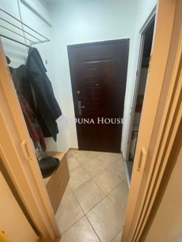 Eladó panellakás, Szegeden 48.5 M Ft, 2+1 szobás