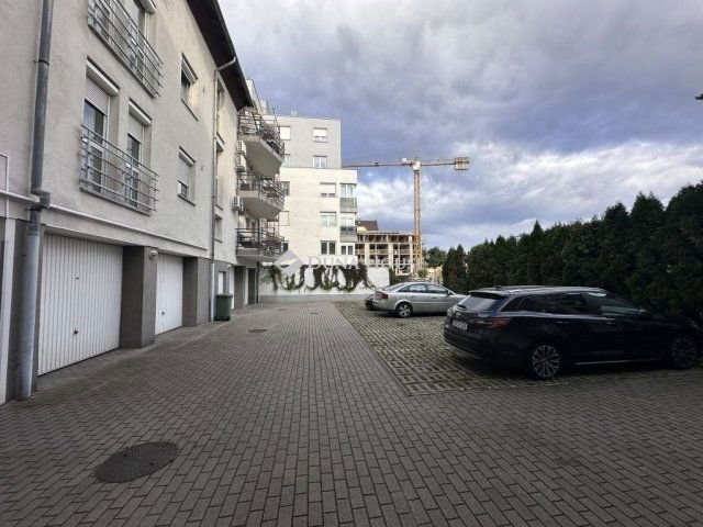 Eladó téglalakás, Budapesten, XIV. kerületben 64.9 M Ft