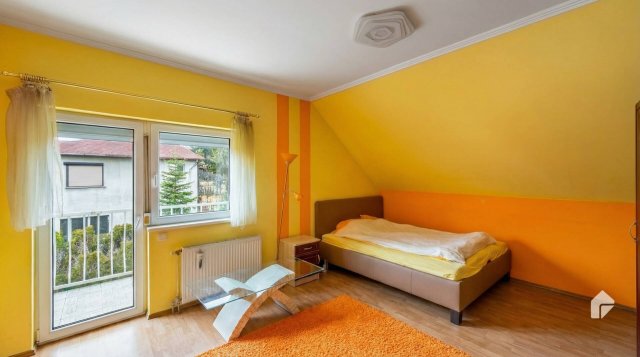 Eladó családi ház, Csömörön 158 M Ft, 5 szobás