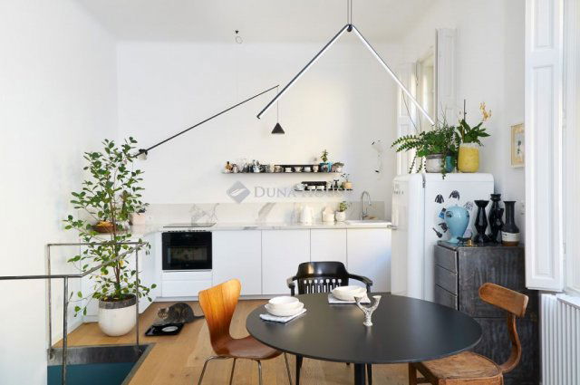 Eladó téglalakás, II. kerületben, Kelemen László utcában