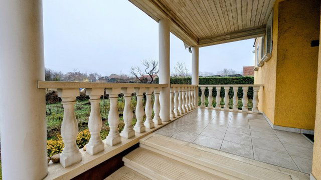 Eladó családi ház, Kecskeméten 61.8 M Ft, 2 szobás