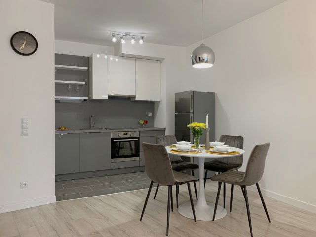 Kiadó téglalakás, albérlet, VIII. kerületben, Corvin sétányon