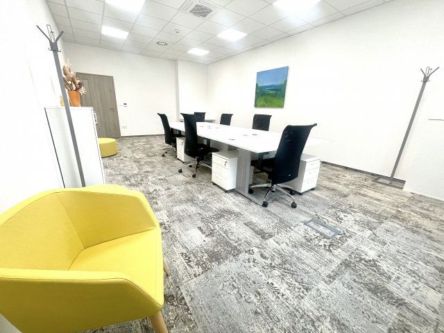 Kiadó iroda, Debrecenben, Barna utcában 610 E Ft / hó, 1 szobás