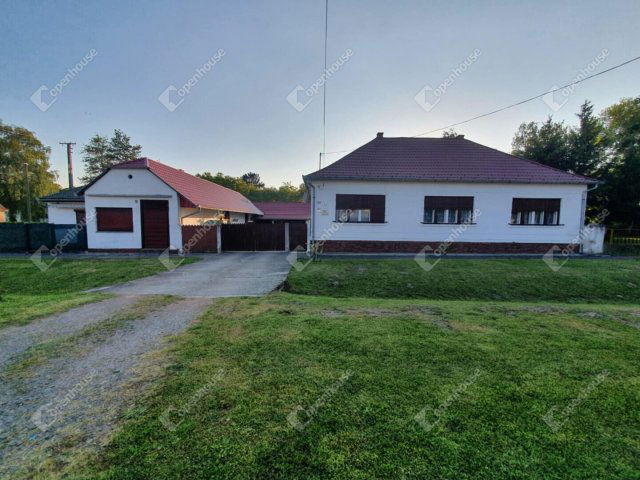 Eladó családi ház, Szulokon 38 M Ft, 3 szobás