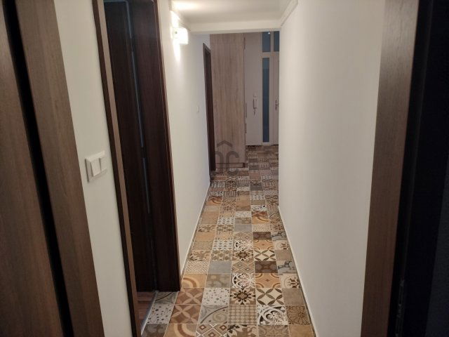 Kiadó téglalakás, albérlet, Győrött 240 E Ft / hó, 4 szobás