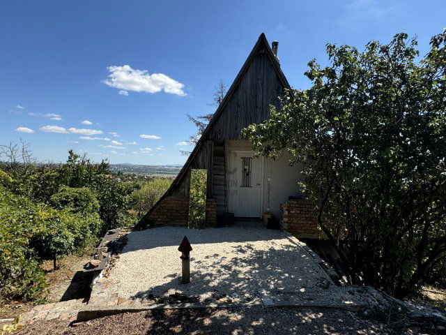 Eladó telek, Pécsett 6.5 M Ft / költözzbe.hu