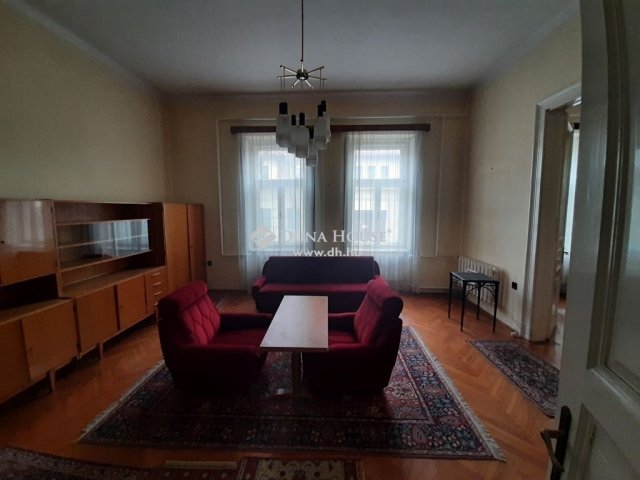 Eladó téglalakás, Kecskeméten 79 M Ft, 2 szobás