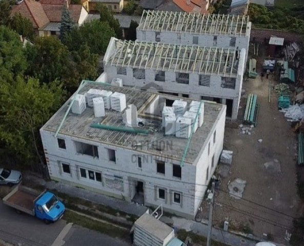 Eladó téglalakás, Cegléden 57 M Ft, 3 szobás