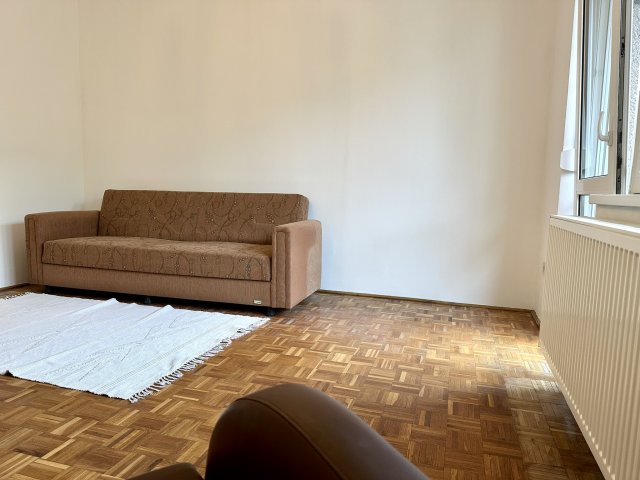 Eladó téglalakás, Győrött 49.5 M Ft, 1+1 szobás