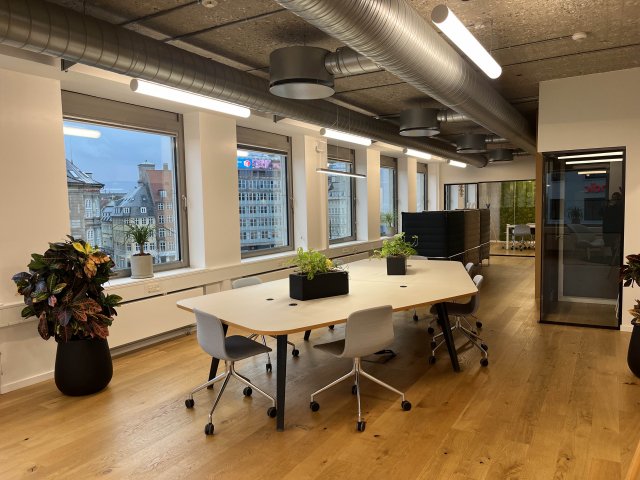 Kiadó iroda, Budapesten, XI. kerületben, Fehérvári úton