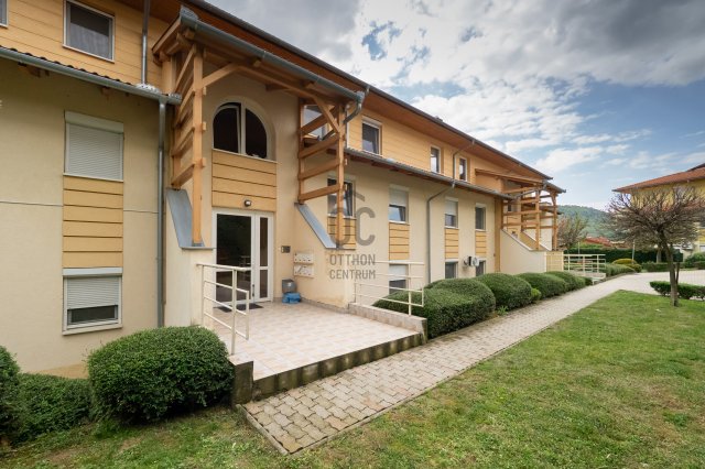 Eladó téglalakás, Pécsett, Nagymeszes dűlőn 57 M Ft, 2 szobás