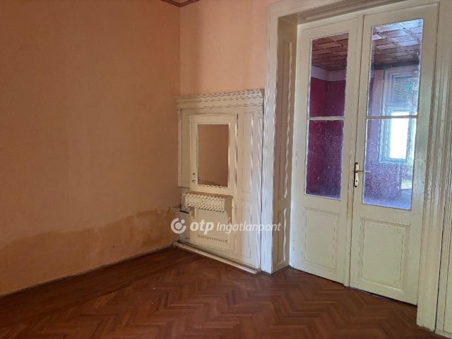 Eladó téglalakás, Kisvárdán 87 M Ft, 6 szobás