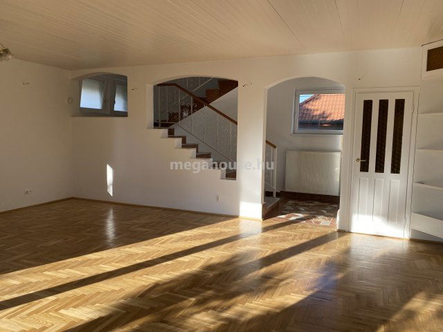 Eladó téglalakás, Budapesten, XI. kerületben 174.9 M Ft