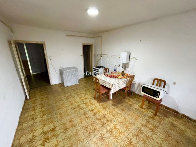 Eladó családi ház, Egerben 39.9 M Ft, 3 szobás