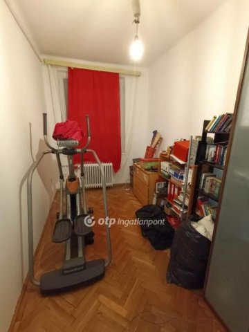 Eladó téglalakás, Solymáron 129.9 M Ft, 3 szobás