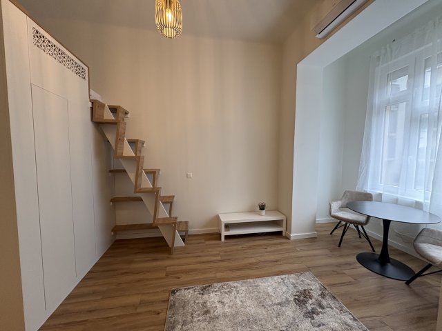 Kiadó téglalakás, albérlet, III. kerületben, Nagyszombat utcában